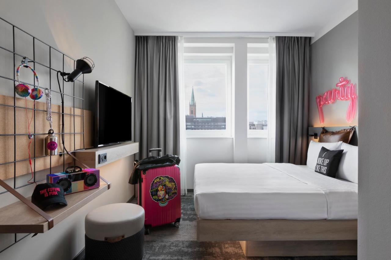Moxy Duesseldorf City Extérieur photo
